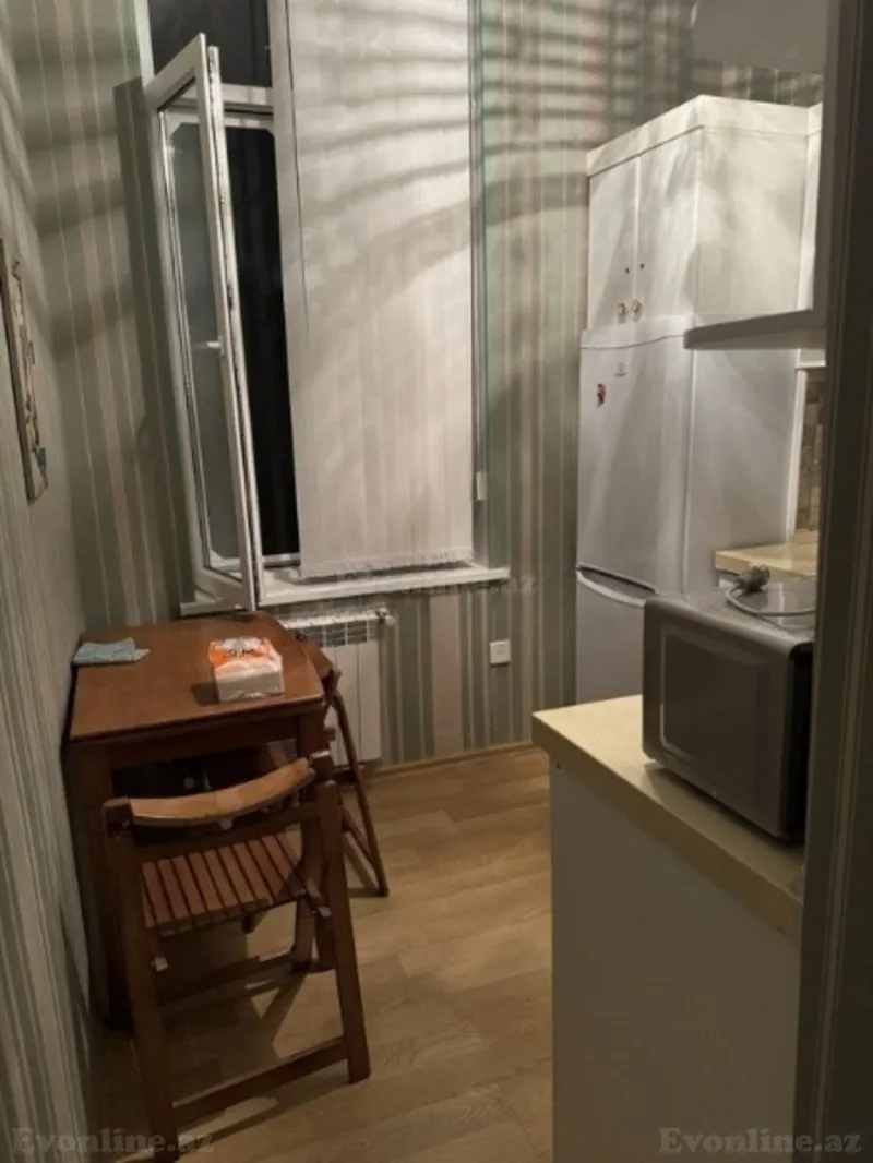 Kirayə verilir 2 otaqlı Mənzil Köhnə tikili 60 m² İçərişəhər m. - şəkil 8