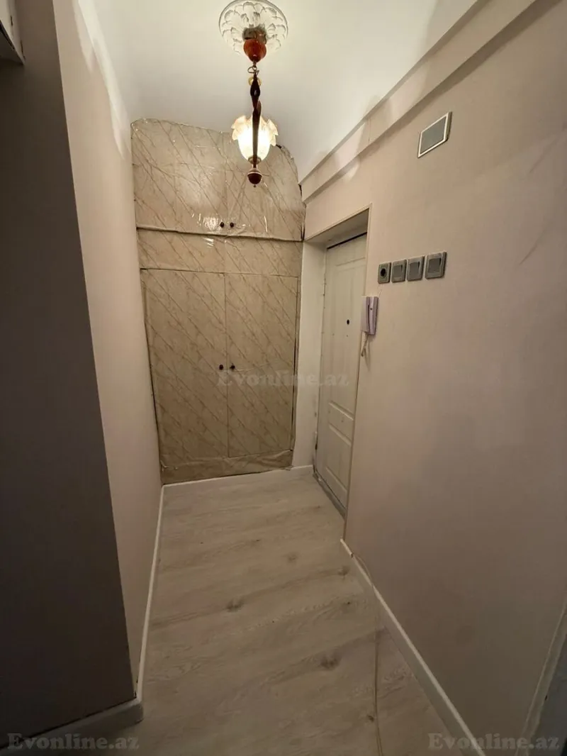 Kirayə verilir 2 otaqlı Mənzil Köhnə tikili 55 m² İnşaatçılar m. - şəkil 16