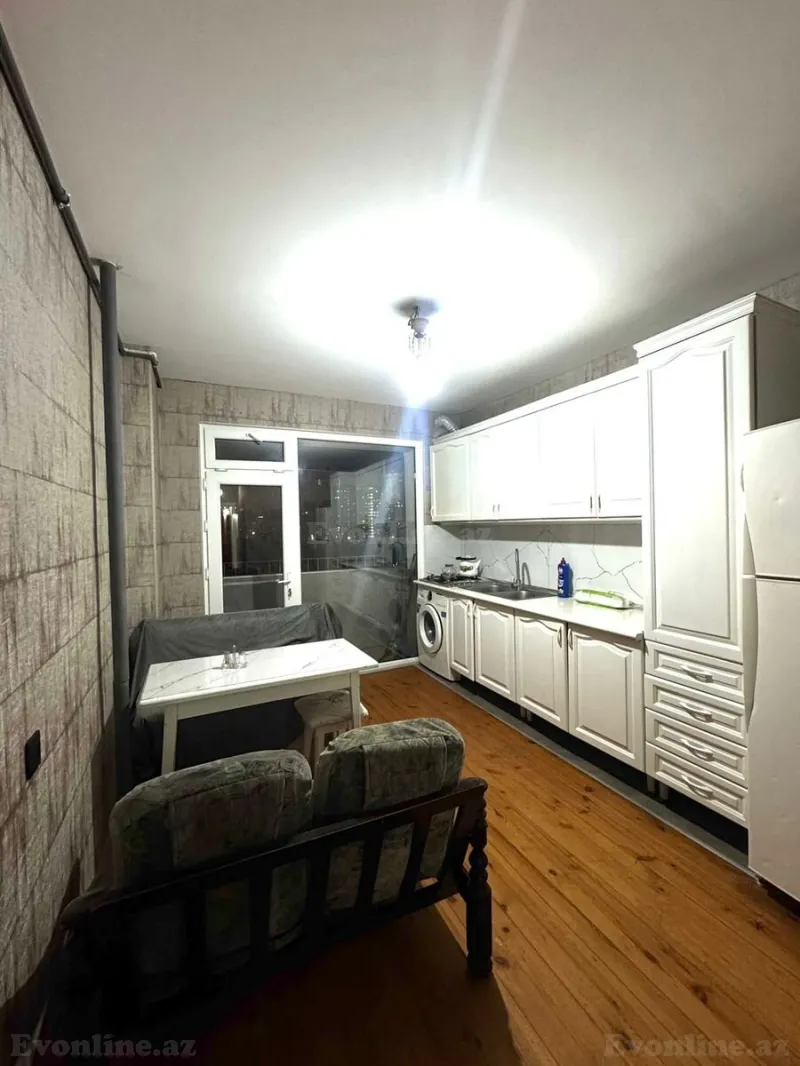 Kirayə verilir 2 otaqlı Mənzil Köhnə tikili 70 m² Gənclik m. - şəkil 3