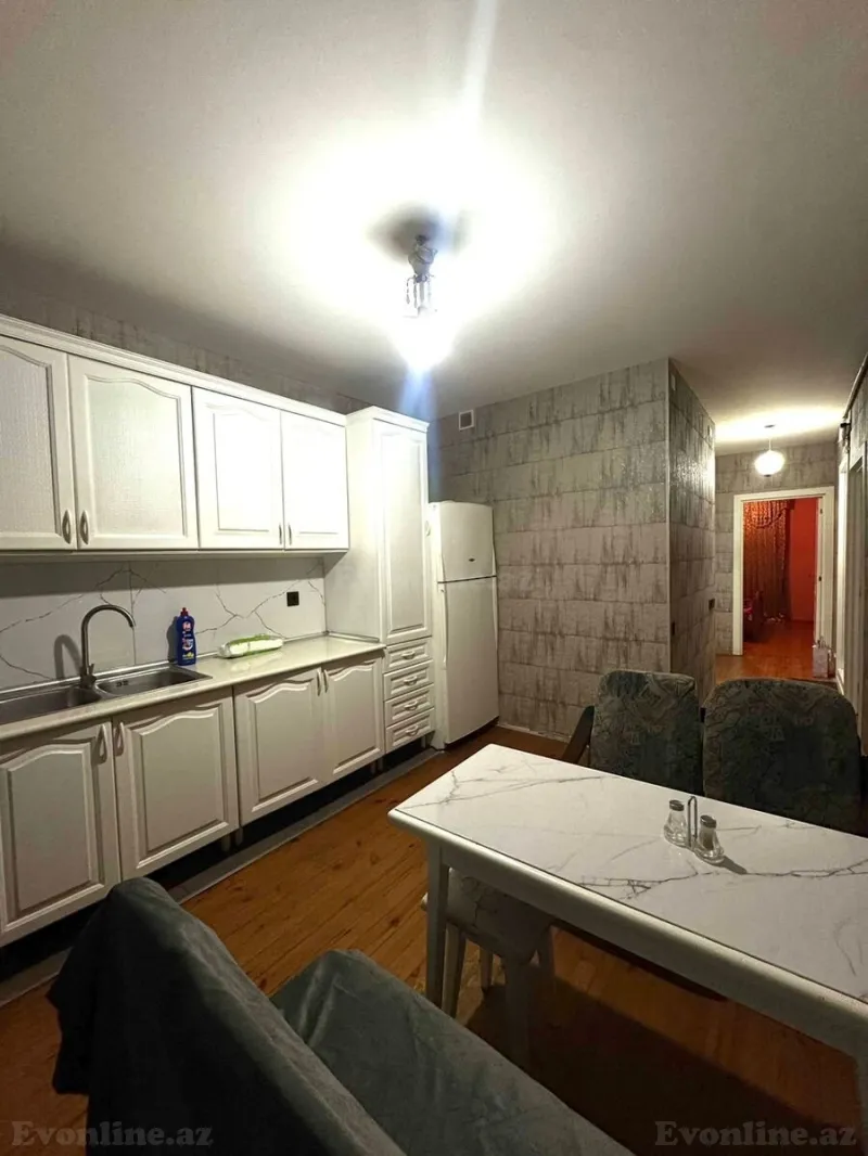 Kirayə verilir 2 otaqlı Mənzil Köhnə tikili 70 m² Gənclik m. - şəkil 4