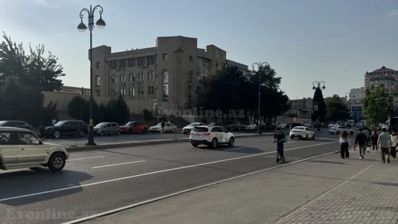 Satılır 4 otaqlı Mənzil Köhnə tikili 100 m² İnşaatçılar m. - şəkil 7