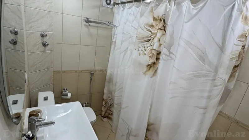 Satılır 4 otaqlı Mənzil Köhnə tikili 100 m² İnşaatçılar m. - şəkil 10