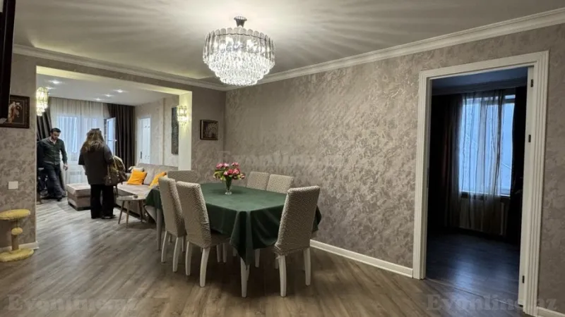 Satılır 4 otaqlı Mənzil Köhnə tikili 100 m² İnşaatçılar m. - şəkil 12