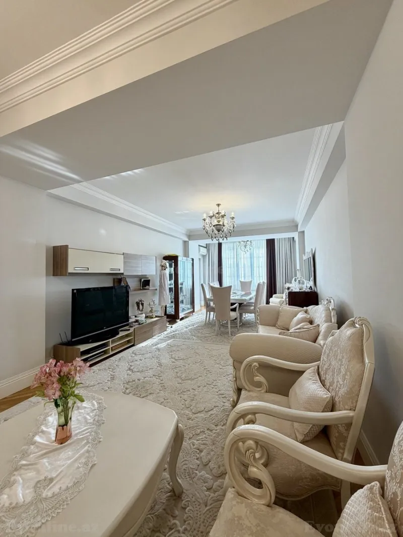 Satılır 3 otaqlı Mənzil Yeni tikili 156 m² Elmlər Akademiyası m. - şəkil 4