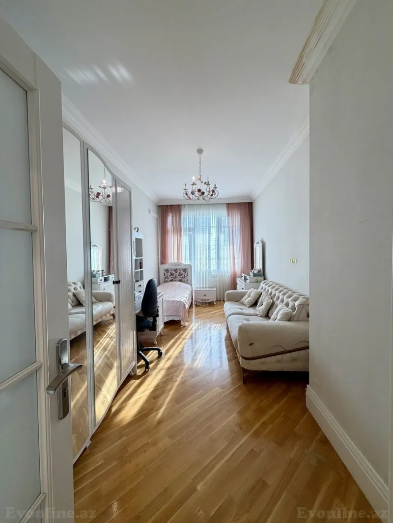 Satılır 3 otaqlı Mənzil Yeni tikili 156 m² Elmlər Akademiyası m. - şəkil 11
