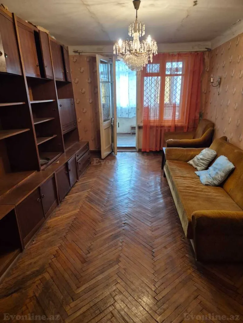 Satılır 3 otaqlı Mənzil Köhnə tikili 70 m² Elmlər Akademiyası m. - şəkil 2