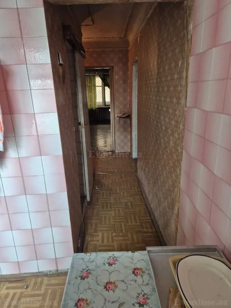 Satılır 3 otaqlı Mənzil Köhnə tikili 70 m² Elmlər Akademiyası m. - şəkil 3