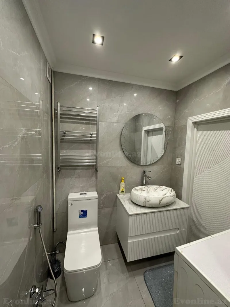 Kirayə verilir 3 otaqlı Mənzil Köhnə tikili 180 m² 28 May m. - şəkil 11