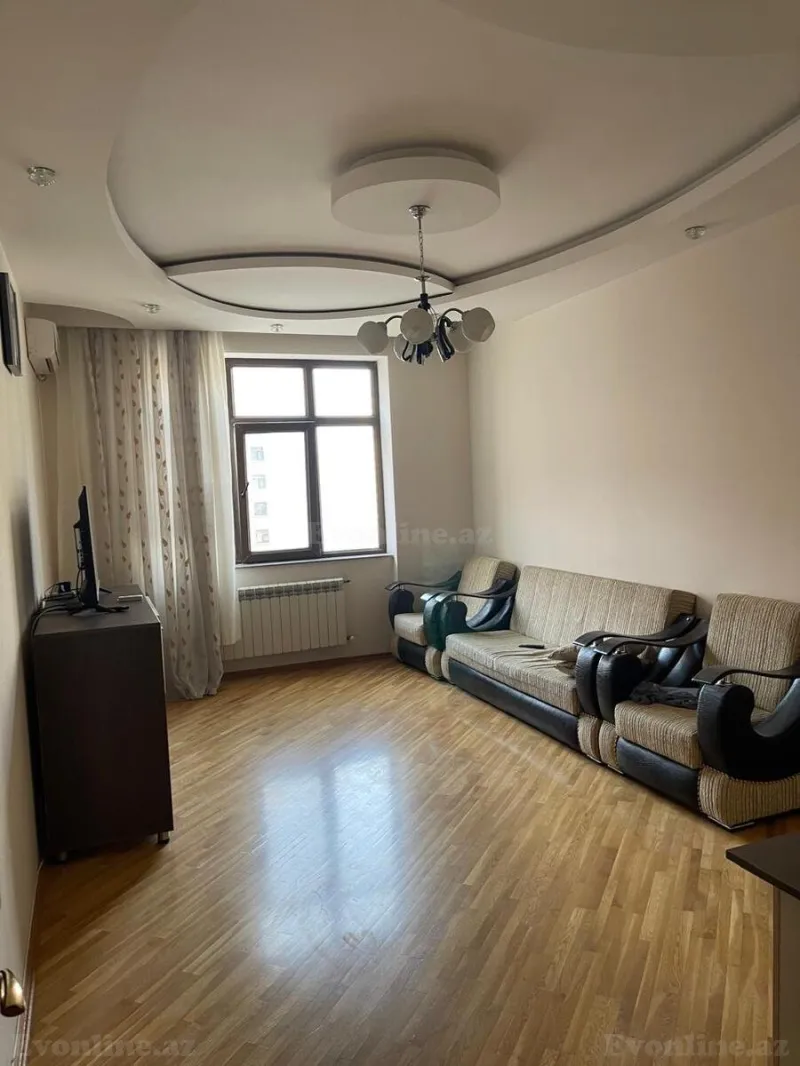 3 otaqlı Mənzil 105 m² Xətai m. Satılır