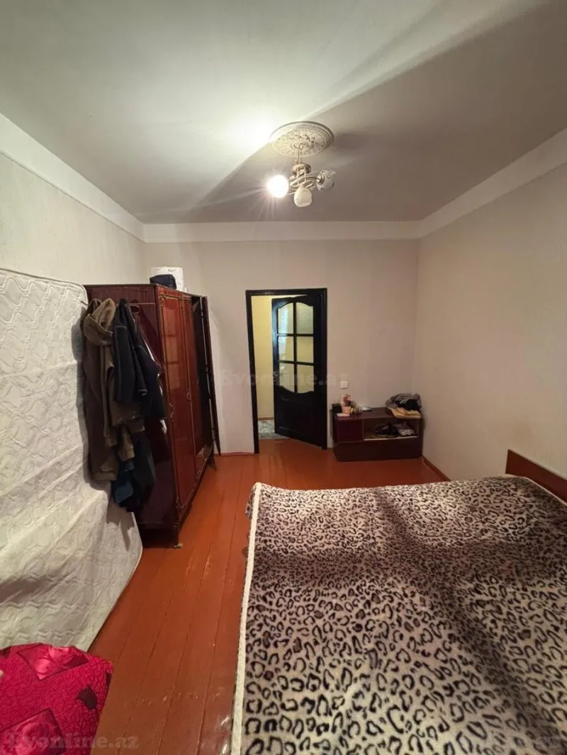 Satılır 2 otaqlı Mənzil Köhnə tikili 60 m² Xalqlar Dostluğu m. - şəkil 5