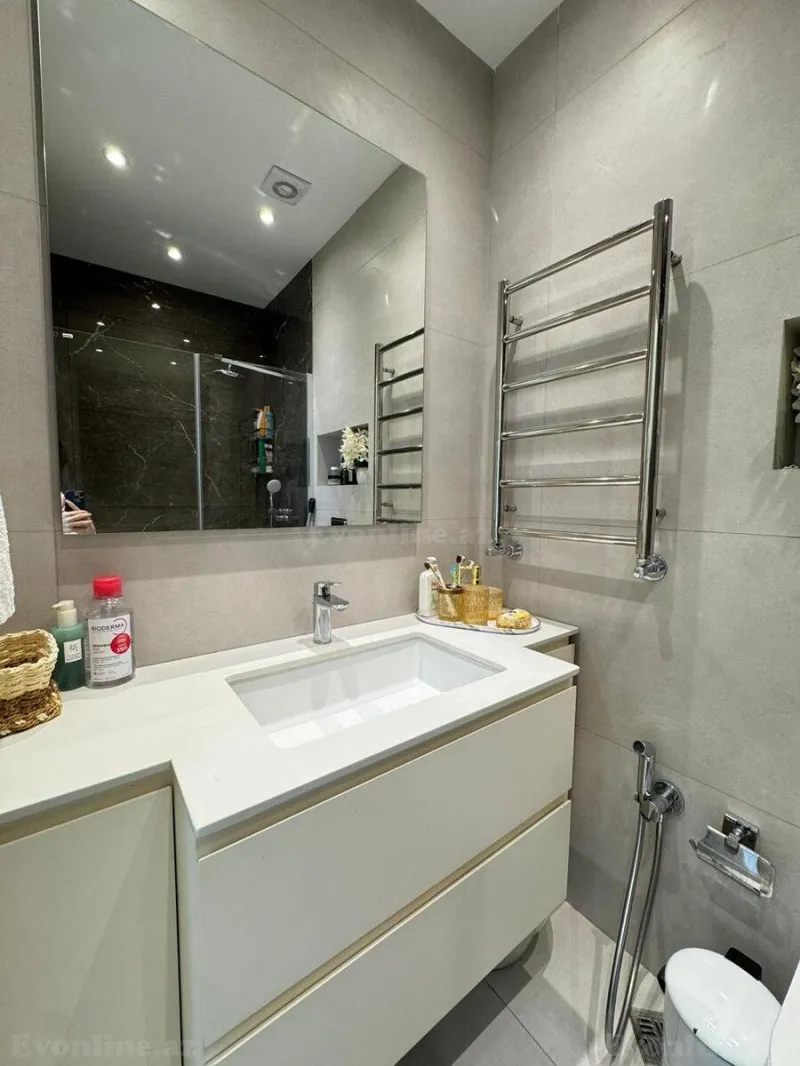 Satılır 3 otaqlı Mənzil Yeni tikili 88 m² Bakmil m. - şəkil 14