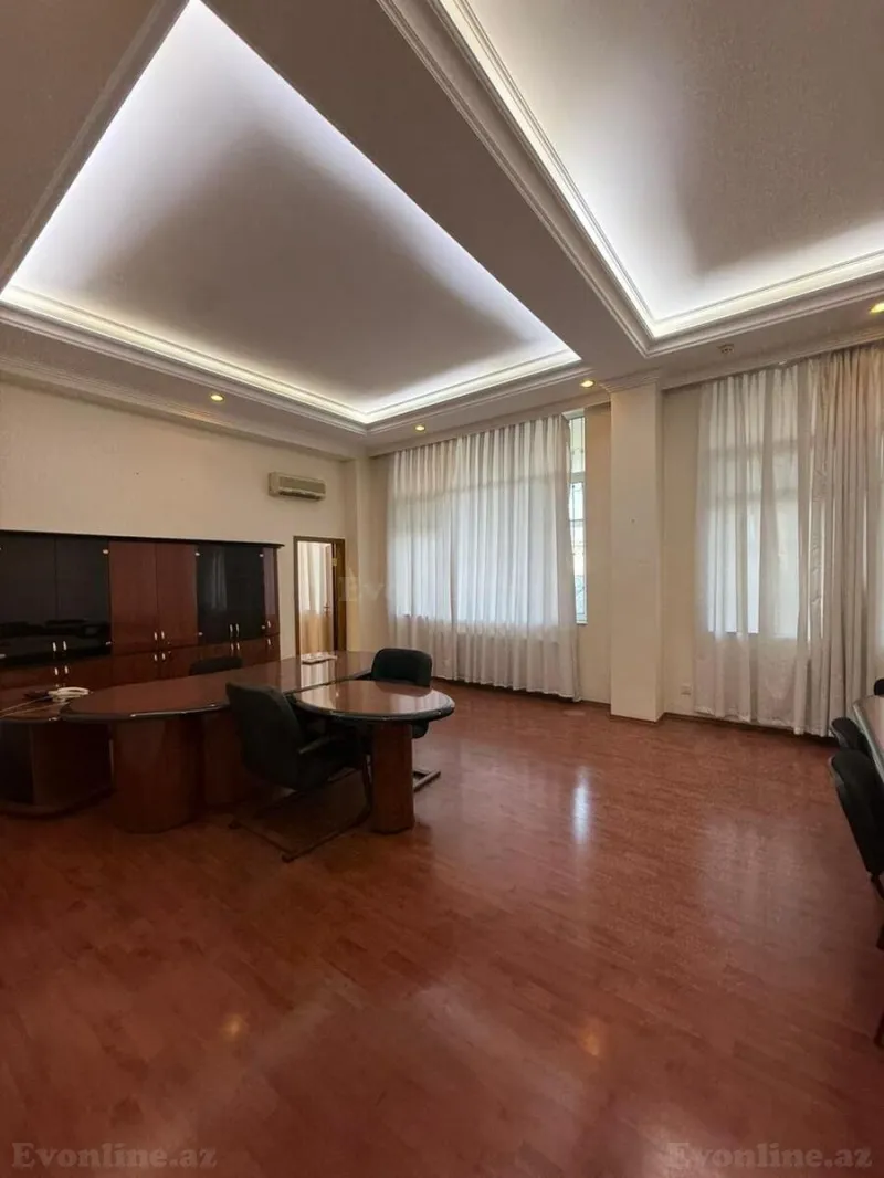 Kirayə verilir Ofis 205 m² İnşaatçılar m. - şəkil 4