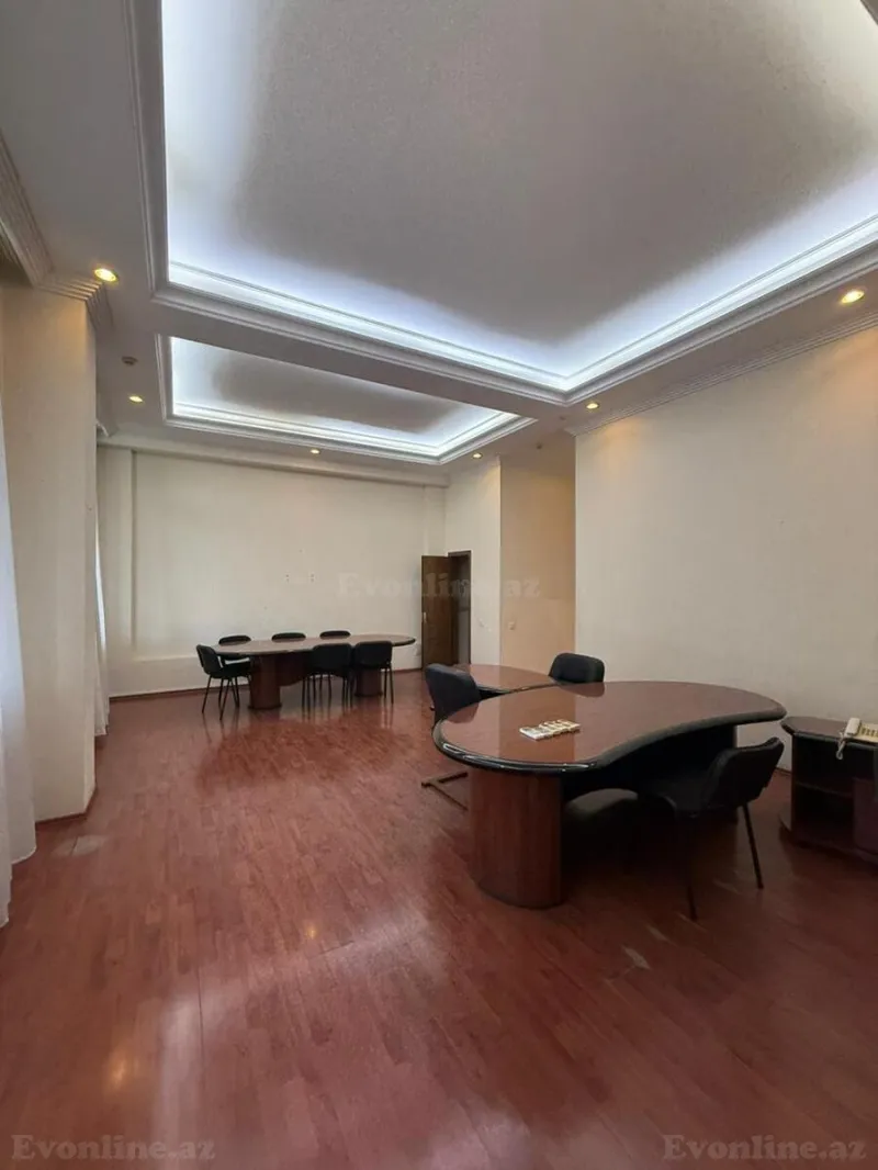 Kirayə verilir Ofis 205 m² İnşaatçılar m. - şəkil 6