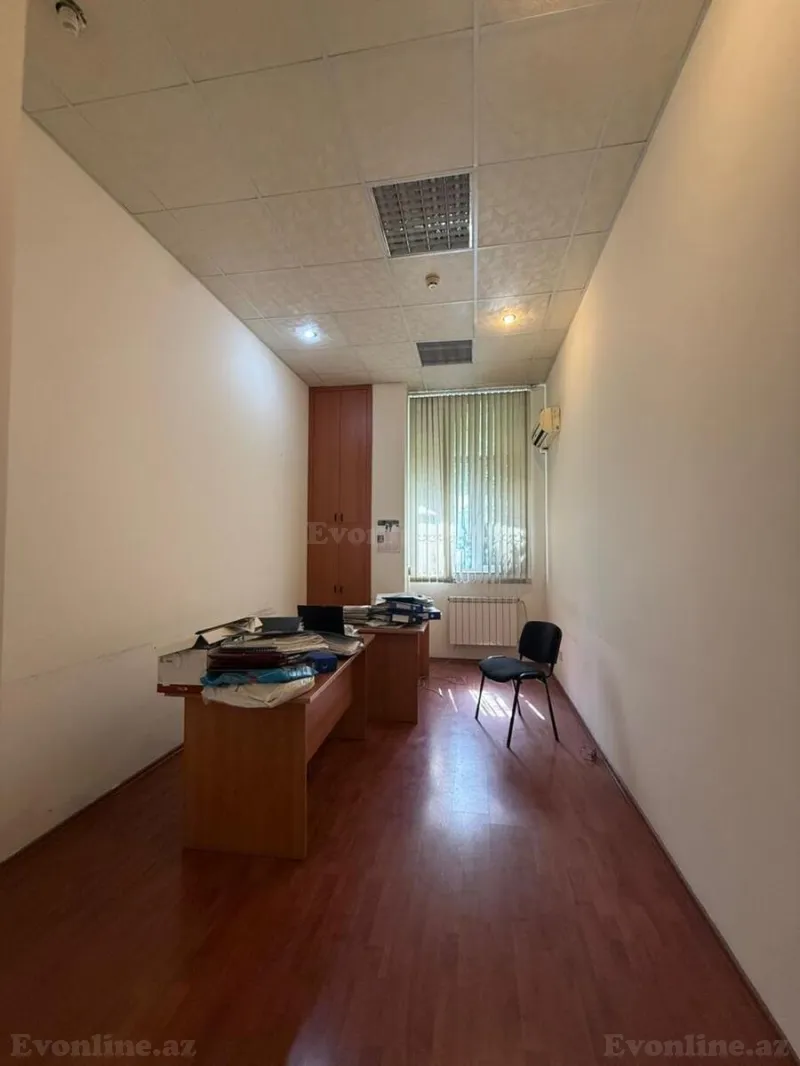 Kirayə verilir Ofis 205 m² İnşaatçılar m. - şəkil 9