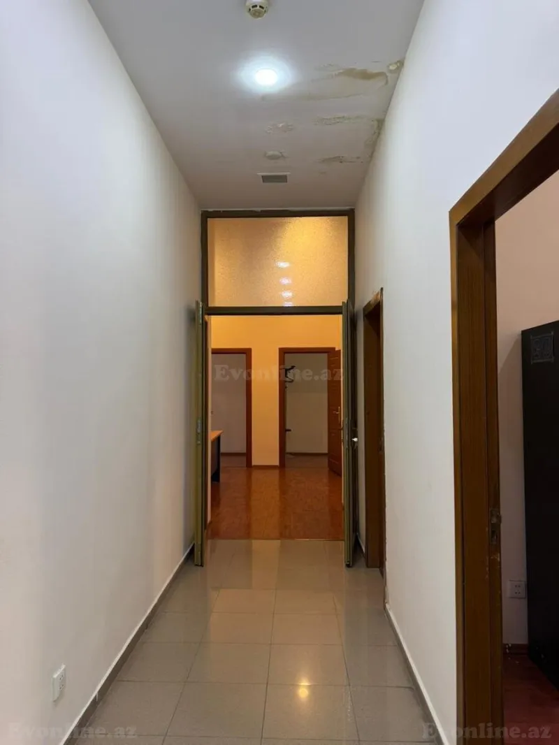 Kirayə verilir Ofis 205 m² İnşaatçılar m. - şəkil 19
