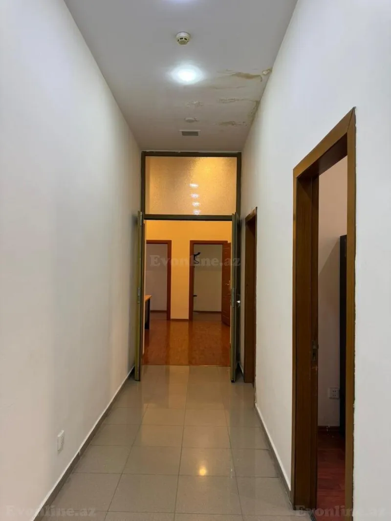 Kirayə verilir Ofis 205 m² İnşaatçılar m. - şəkil 21