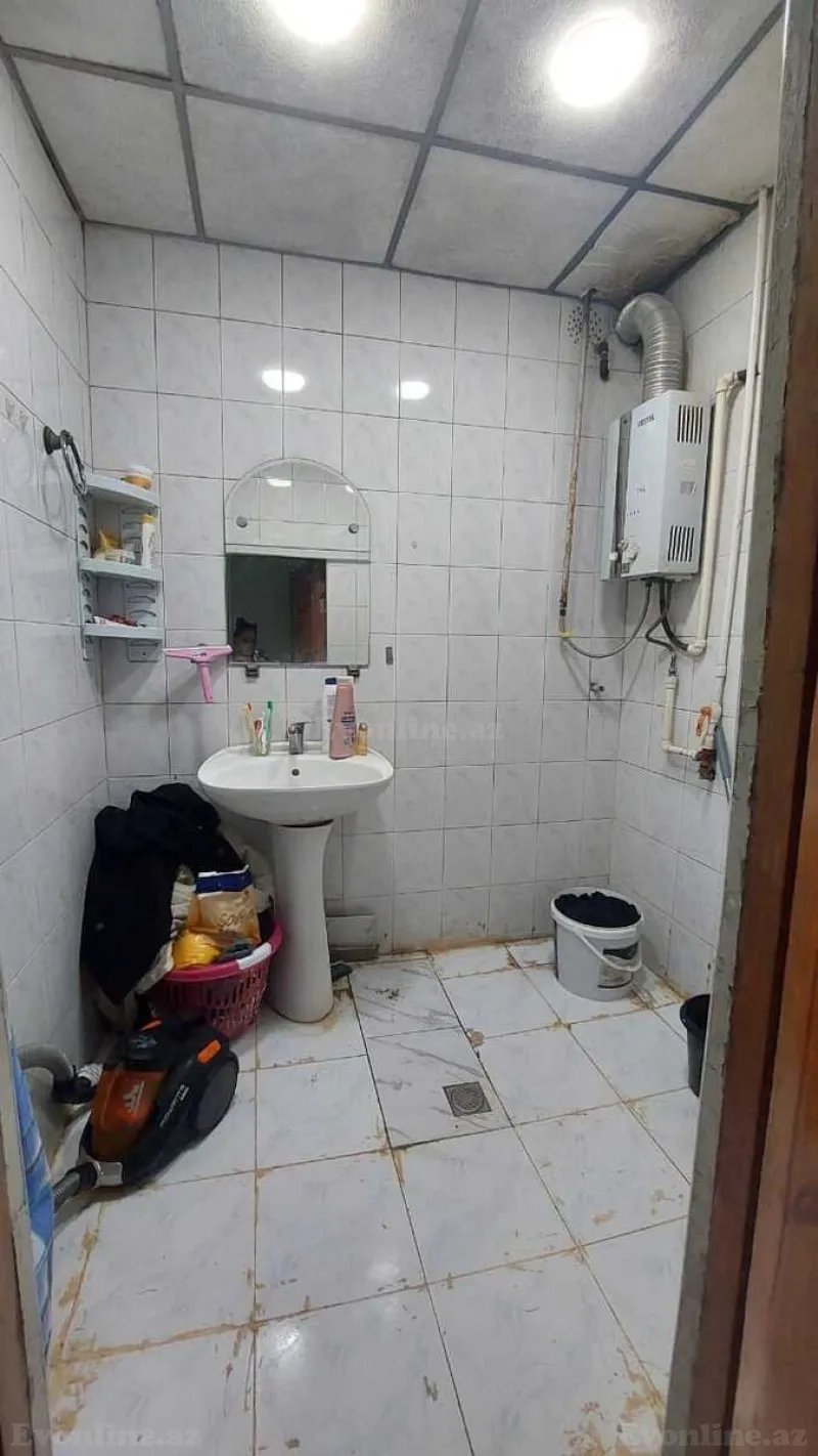 Satılır 2 otaqlı Mənzil Köhnə tikili 66 m² Sabunçu r. - şəkil 4