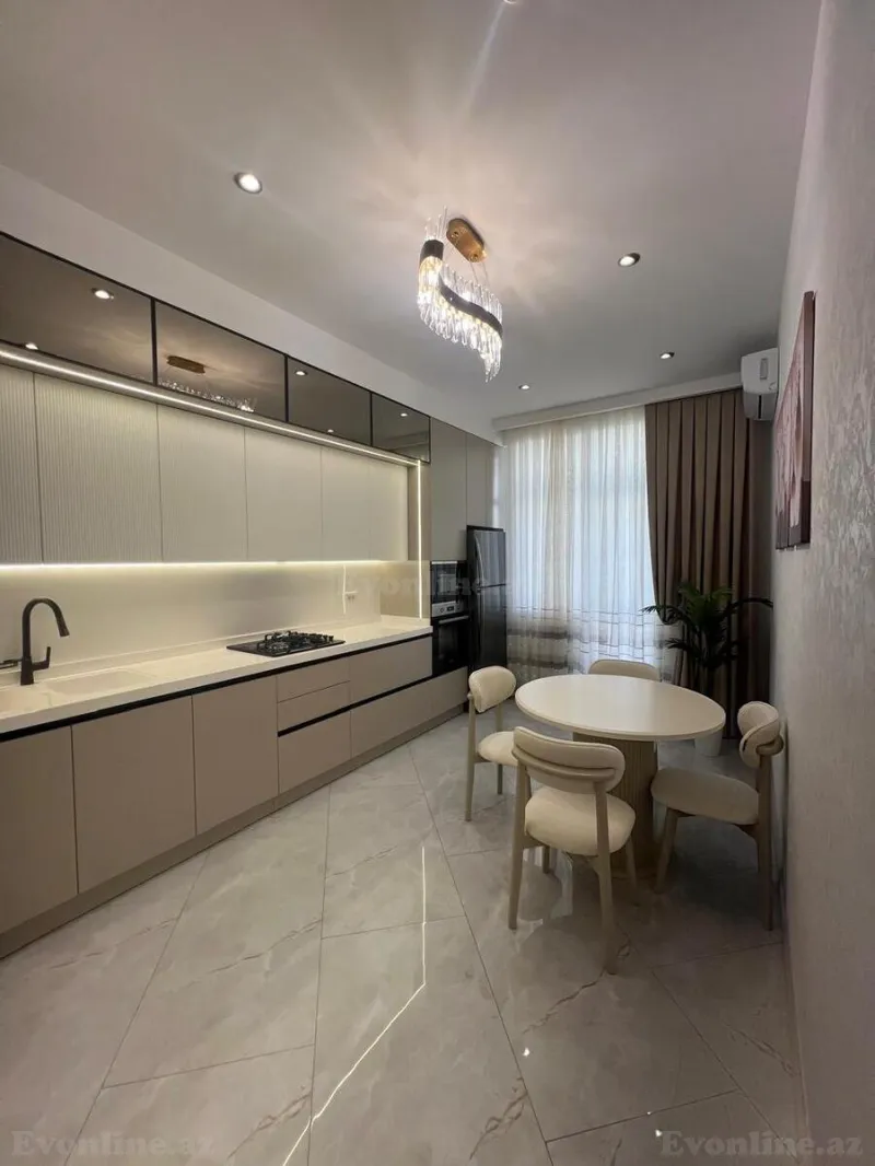 Satılır 4 otaqlı Mənzil Yeni tikili 145 m² 8 Noyabr m. - şəkil 15