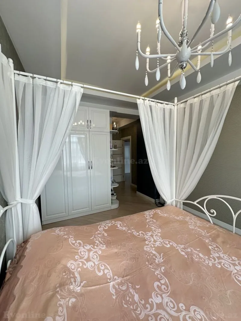 Satılır 3 otaqlı Mənzil Yeni tikili 130 m² Gənclik m. - şəkil 3