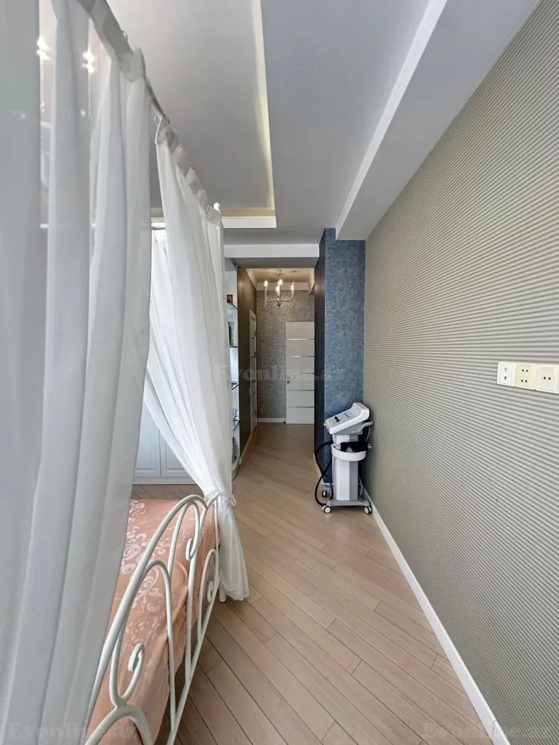 Satılır 3 otaqlı Mənzil Yeni tikili 130 m² Gənclik m. - şəkil 4
