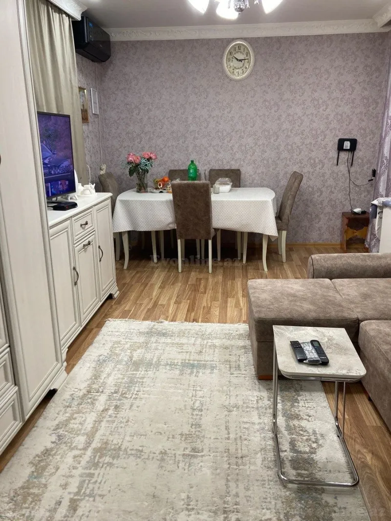 2 otaqlı Mənzil 40 m² Elmlər Akademiyası m. Kirayə verilir
