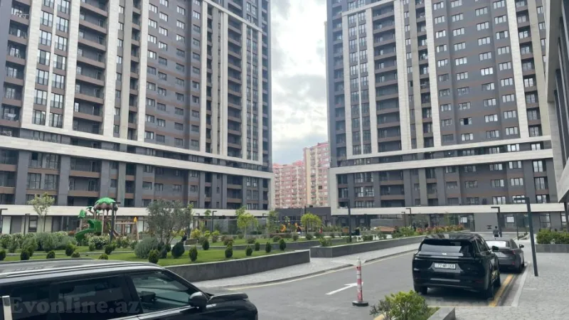 4 otaqlı Mənzil 200 m² Xətai m. Satılır
