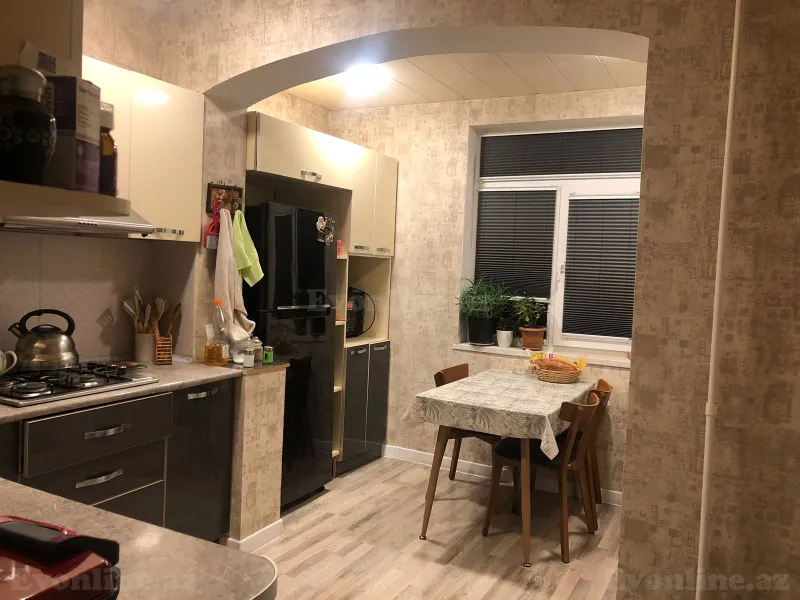 Satılır 3 otaqlı Mənzil Köhnə tikili 90 m² Əhmədli - şəkil 3