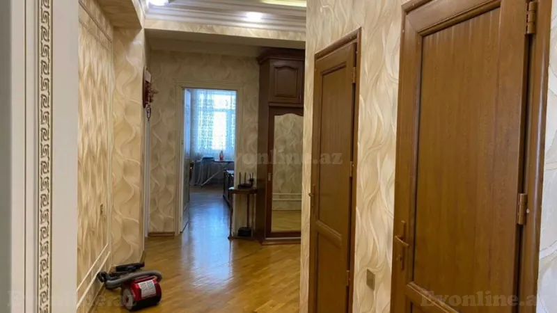 Kirayə verilir 3 otaqlı Mənzil Yeni tikili 140 m² 8-ci mikrorayon - şəkil 9
