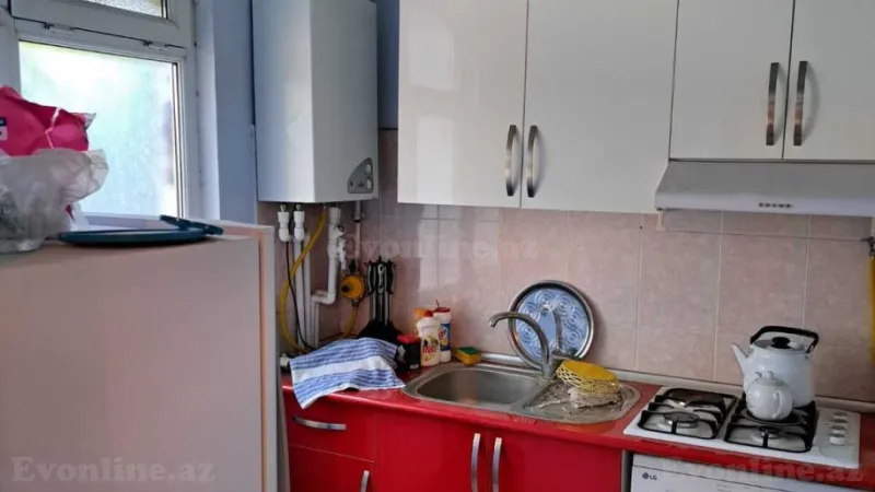 Satılır 1 otaqlı Mənzil Köhnə tikili 40 m² Memar Əcəmi m. - şəkil 3