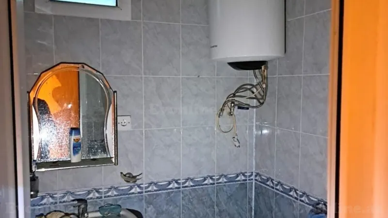 Satılır 1 otaqlı Mənzil Köhnə tikili 40 m² Memar Əcəmi m. - şəkil 5