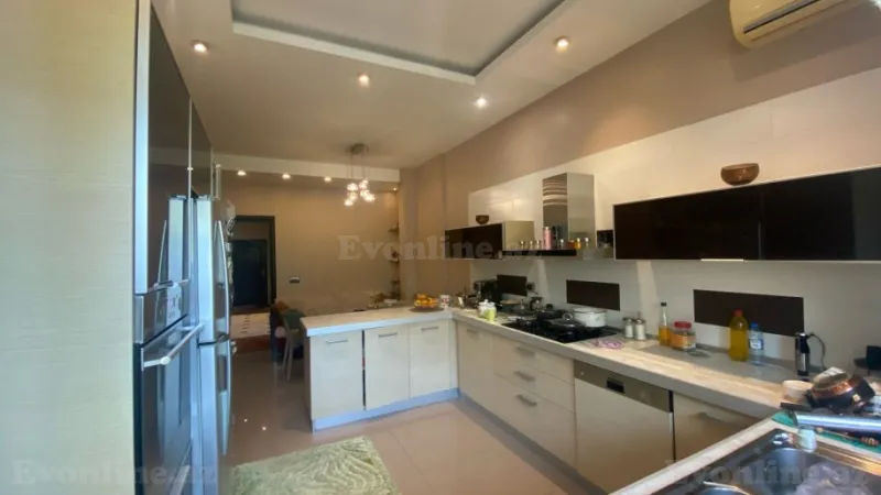 Satılır 4 otaqlı Mənzil Yeni tikili 210 m² Nəsimi r. - şəkil 23