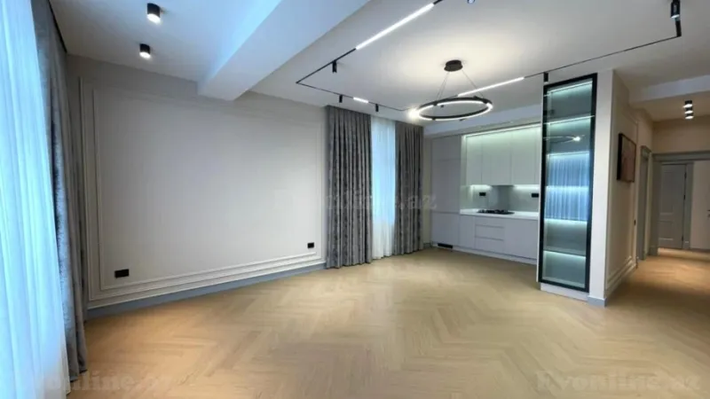 4 otaqlı Mənzil 120 m² 28 May m. Satılır