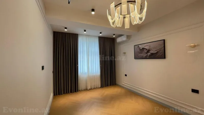 Satılır 4 otaqlı Mənzil Yeni tikili 120 m² 28 May m. - şəkil 6