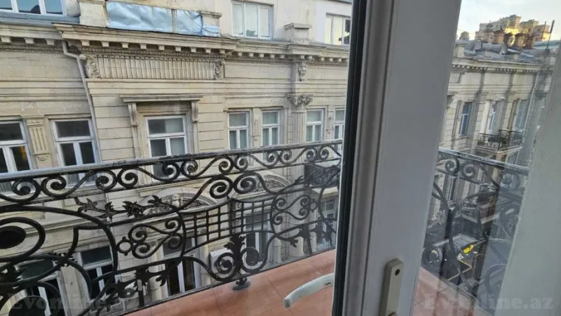 Kirayə verilir 3 otaqlı Mənzil Yeni tikili 100 m² Sahil m. - şəkil 8