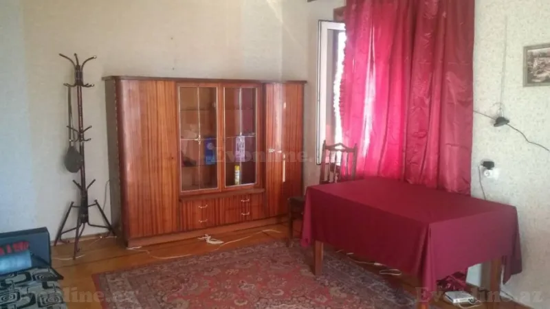1 otaqlı Mənzil 30 m² 28 May m. Kirayə verilir