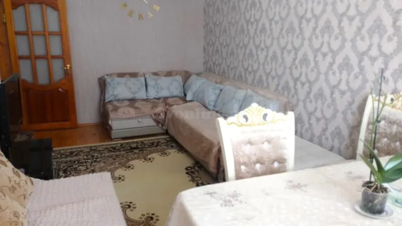 Satılır 3 otaqlı Mənzil Köhnə tikili 90 m² Suraxanı r. - şəkil 2