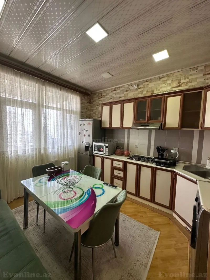 Satılır 4 otaqlı Mənzil Yeni tikili 130 m² Elmlər Akademiyası m. - şəkil 8