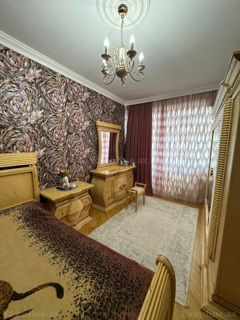 Satılır 4 otaqlı Mənzil Yeni tikili 130 m² Elmlər Akademiyası m. - şəkil 12