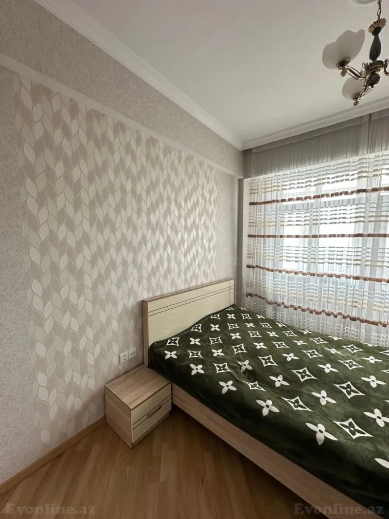 Satılır 4 otaqlı Mənzil Yeni tikili 130 m² Elmlər Akademiyası m. - şəkil 16