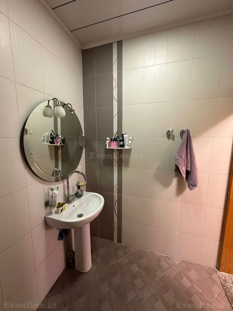 Satılır 4 otaqlı Mənzil Yeni tikili 130 m² Elmlər Akademiyası m. - şəkil 21