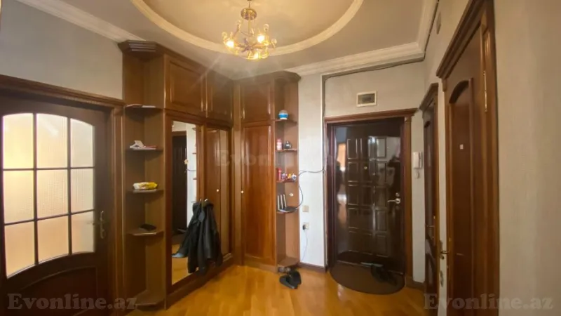 Satılır 3 otaqlı Mənzil Yeni tikili 99 m² Neftçilər m.