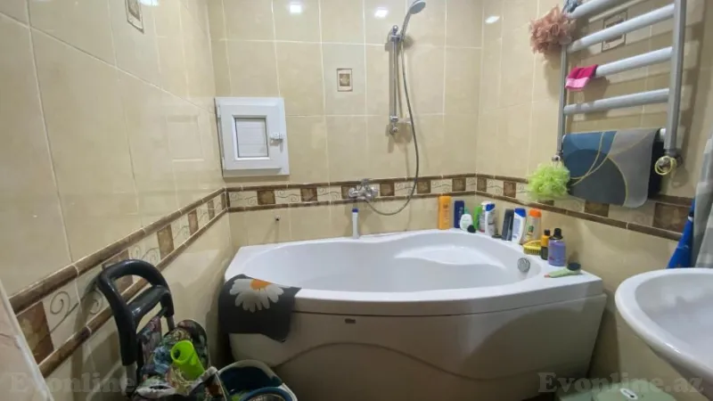 Satılır 3 otaqlı Mənzil Yeni tikili 99 m² Neftçilər m. - şəkil 13