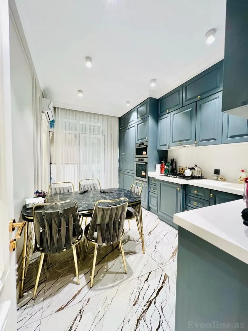 Satılır 4 otaqlı Mənzil Yeni tikili 140 m² Qara Qarayev m. - şəkil 17