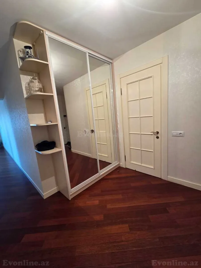 Satılır 2 otaqlı Mənzil Yeni tikili 106 m² 8 Noyabr m. - şəkil 5