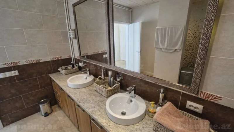Satılır 5 otaqlı Mənzil Yeni tikili 850 m² 28 May m. - şəkil 27