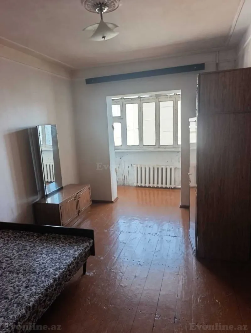 Satılır 3 otaqlı Mənzil Köhnə tikili 55 m² Suraxanı r.