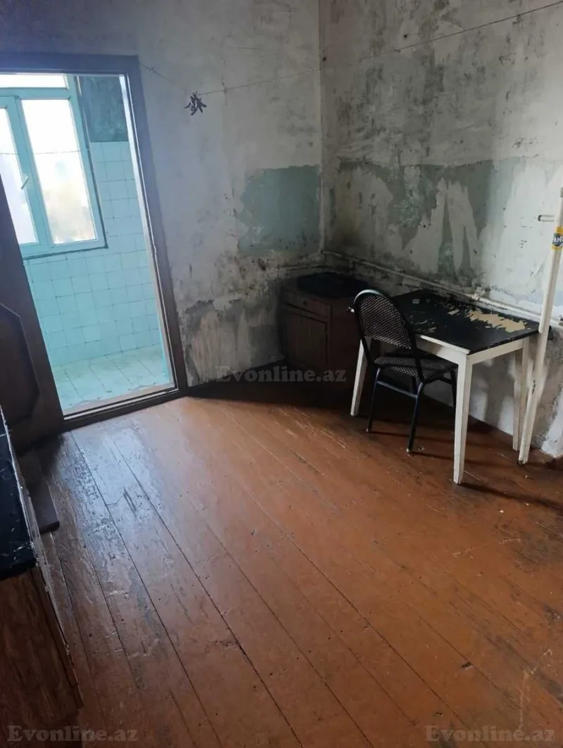 Satılır 3 otaqlı Mənzil Köhnə tikili 55 m² Suraxanı r. - şəkil 4