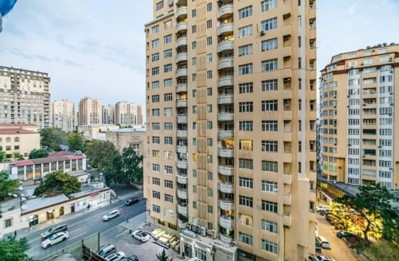 Satılır 2 otaqlı Mənzil Köhnə tikili 55 m² Yasamal r. - şəkil 7