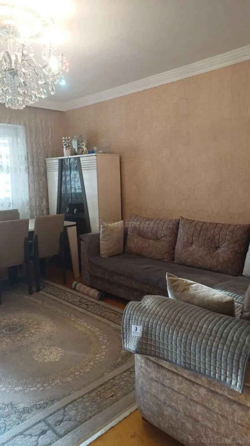 3 otaqlı Mənzil 90 m² Qara Qarayev m. Satılır