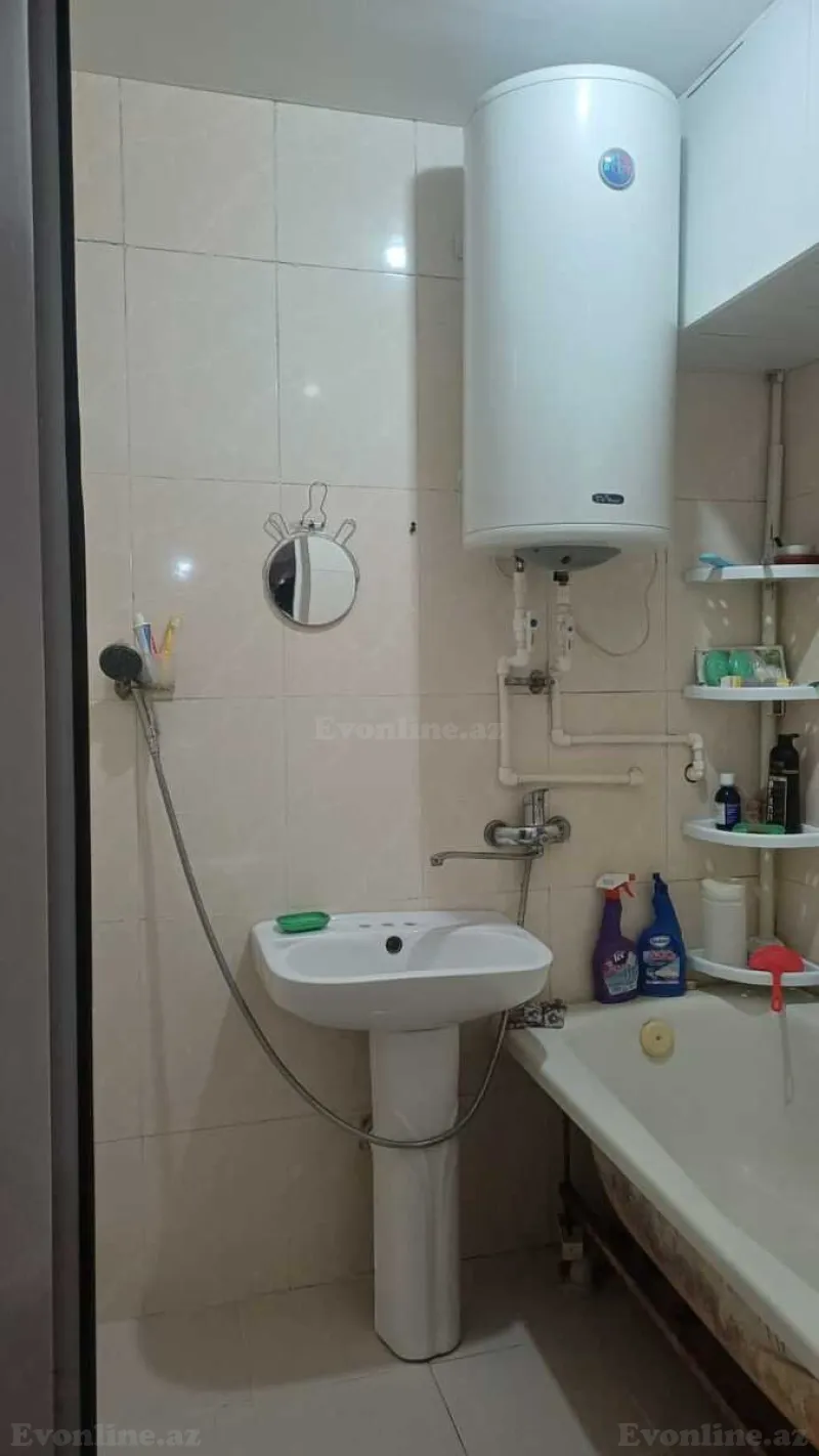 Satılır 3 otaqlı Mənzil Köhnə tikili 90 m² Qara Qarayev m. - şəkil 8